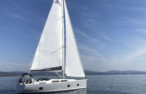 Sailboat Hanse  418 12.4m