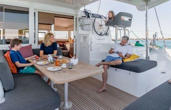 Catamaran Lagoon 40 11.7m