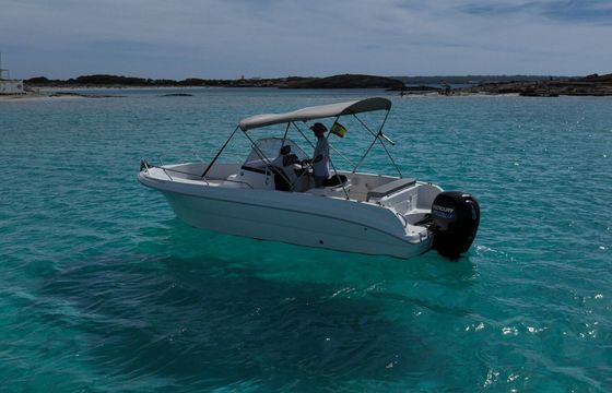 Motorboat Pacific Craft 670 Open 150hp