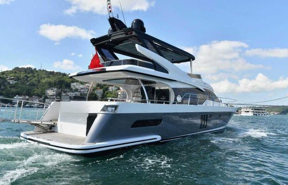Motor yacht 2006 2021