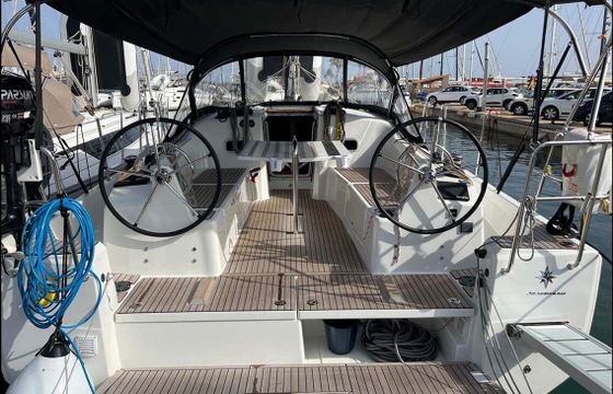 Sailboat Jeanneau Sun Odyssey 380 11m