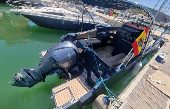 Motorboat MOONDAY 780 WA 300hp