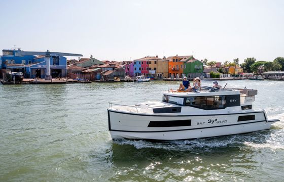 Houseboat Houseboat Grand 37