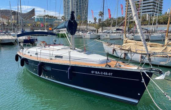 Sailboat Beneteau Oceanis Clipper 361 11m