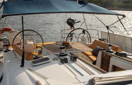 Sailboat Beneteau Oceanis 43 14m