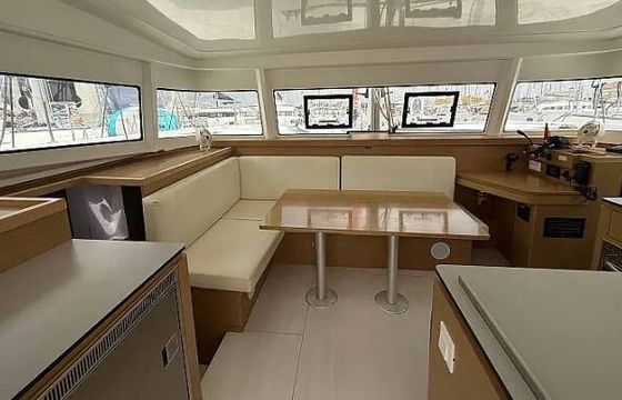 Catamaran Excess 11 11m