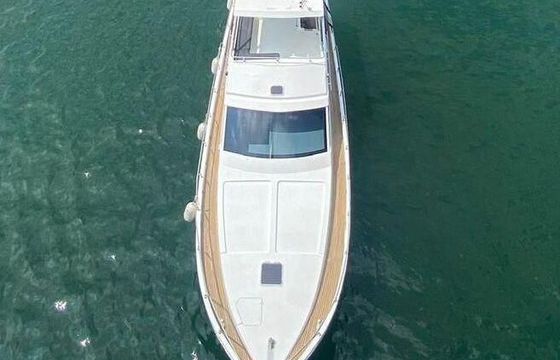 Motor yacht custom 2005 360hp