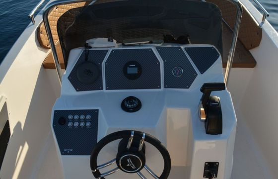 Motorboat Trimarchi Diamond 215 40hp