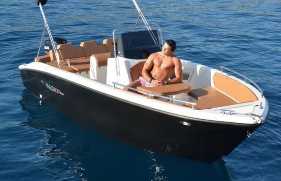 Motorboat Trimarchi Diamond 215 40hp