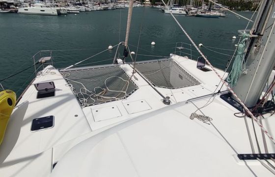 Catamaran Lagoon-Bénéteau Lagoon 620 - 6 + 2 cab. 18.9m