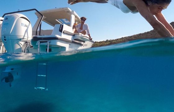 Motorboat Quarken 35 sports 600hp