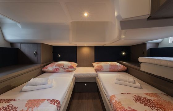 Motorboat Beneteau Gran Turismo 41 600hp