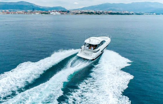 Motorboat Beneteau Gran Turismo 41 600hp