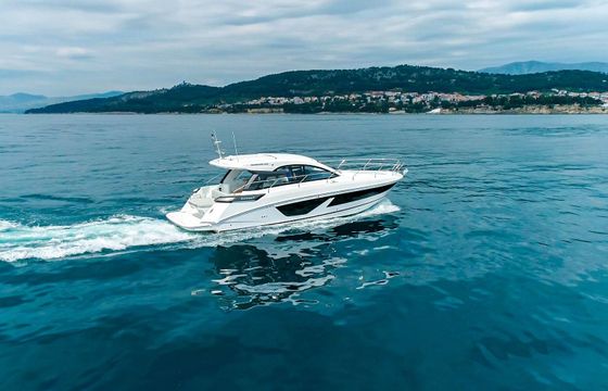 Motorboat Beneteau Gran Turismo 41 600hp