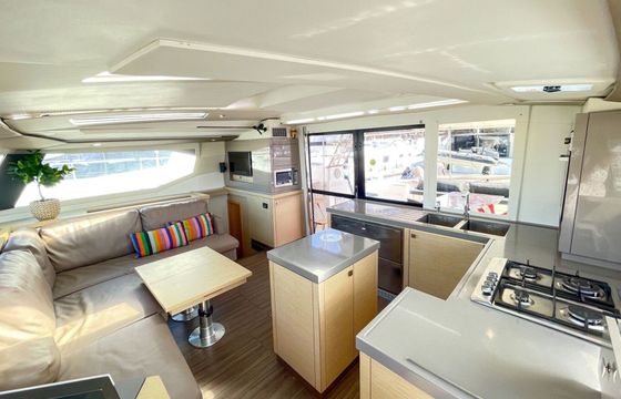 Catamaran Fountaine Pajot Fountaine Pajot Saona 47 Quintet - 5 + 1 cab. 13m