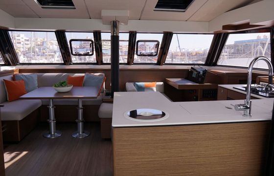 Catamaran Nautitech 46 FLY 14m