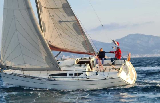 Sailboat Jeanneau Sun Fast 32i 9.5m