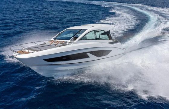 Motorboat BENETEAU GRAN TURISM 32 350hp