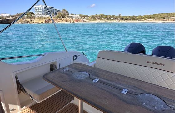 Motorboat Quicksilver Activ 875 Sundeck 250hp