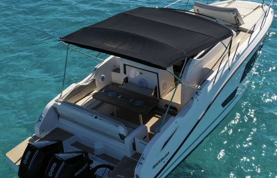 Motorboat Quicksilver Activ 875 Sundeck 250hp
