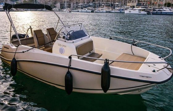 Motorboat Quicksilver Activ 555 Open 100hp