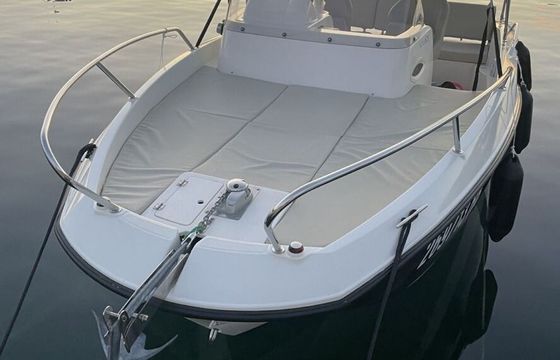 Motorboat Quicksilver 605 sundeck 175hp