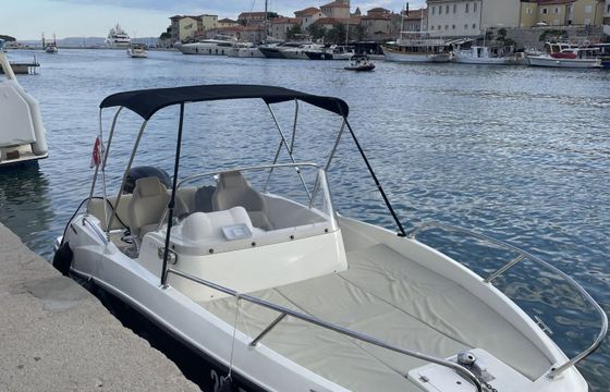 Motorboat Quicksilver 605 sundeck 175hp