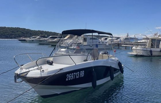Motorboat Quicksilver 605 sundeck 175hp
