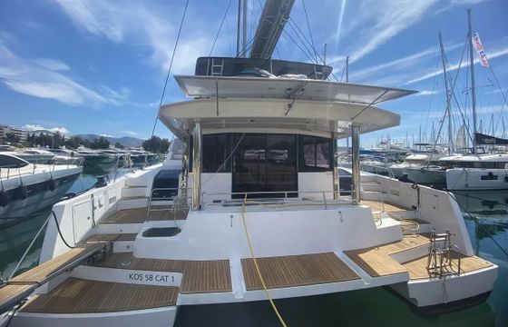 Catamaran Catana Group Bali 5.8 - 6 + 2 cab. 17m