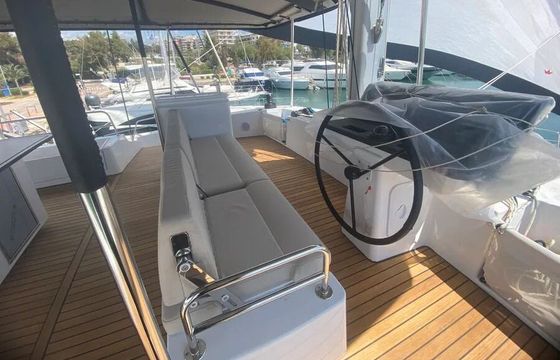 Catamaran Catana Group Bali 5.8 - 6 + 2 cab. 17m