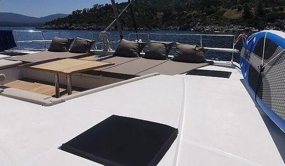 Catamaran Catana Group Bali 5.8 - 6 + 2 cab. 17m