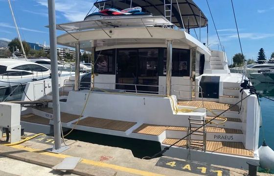 Catamaran Catana Group Bali 5.8 - 6 + 2 cab. 17m