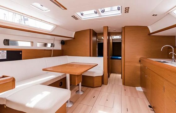 Sailboat JEANNEAU SUN ODYSSEY 479 14.43m