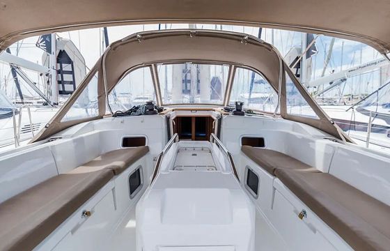 Sailboat JEANNEAU SUN ODYSSEY 479 14.43m