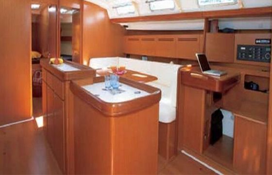 Sailboat BENETEAU CYCLADES 50.5 15.6m