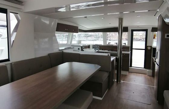 Catamaran Catana Group Bali 4.2 - 4 + 1 cab. 12m
