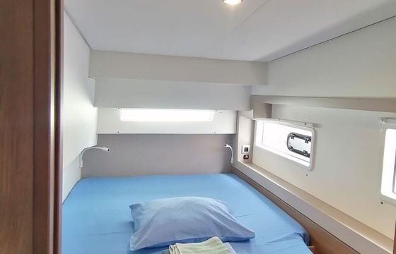 Catamaran Catana Group Bali 4.2 - 4 + 1 cab. 12m