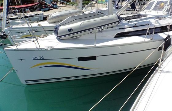 Sailboat BAVARIA CRUISER 37 11.3m
