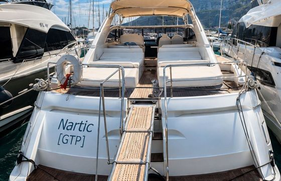 Motor yacht Princess V65 2600hp