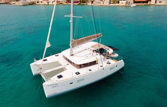Catamaran Lagoon-Bénéteau Lagoon 400 S2 - 4 + 2 cab. 11m