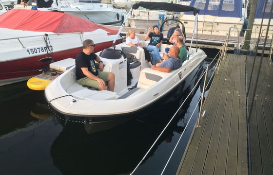 Motorboat Private Cruise 115hp