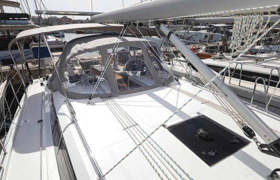 Sailboat Bavaria Yachtbau Bavaria C42 12m