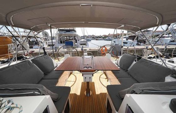 Sailboat Bavaria Yachtbau Bavaria C42 12m