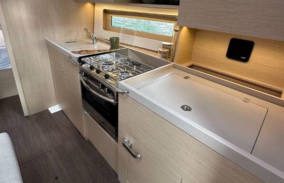 Sailboat Beneteau Oceanis 37.1 11m