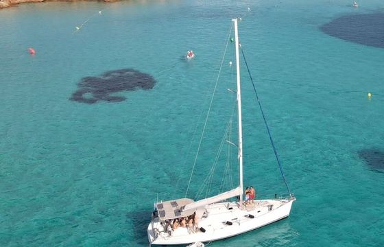 Sailboat Beneteau Cyclades 43.3 13.26m
