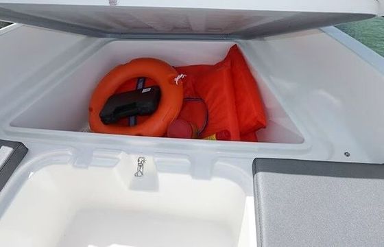 Motorboat Karel xs480 30hp