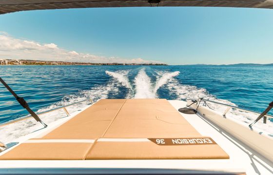 Motorboat Mercan yachting Excursion 36 420hp