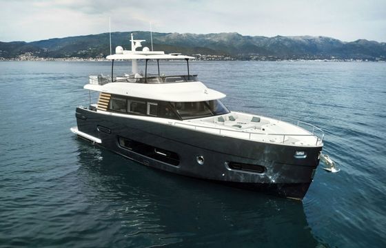 Motor yacht Azimut Magellano 66 1600hp