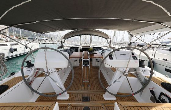 Sailboat HANSE 458 14.04m
