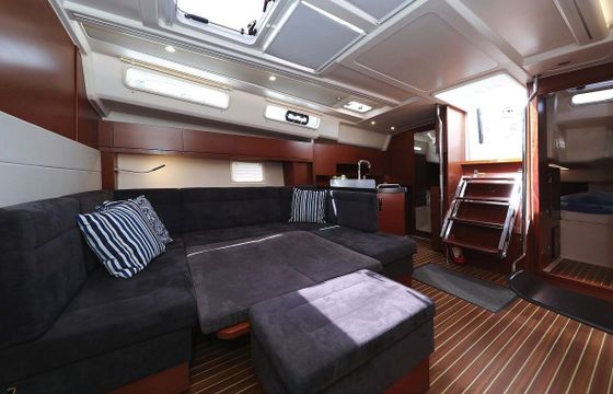 Sailboat HANSE 458 14.04m